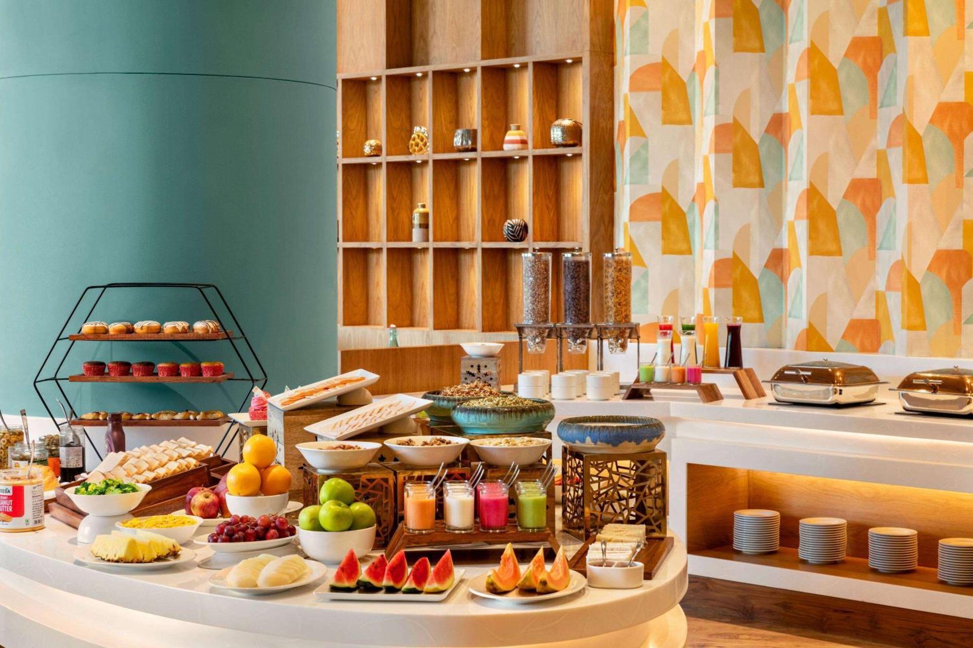 Ramada Encore By Wyndham Amritsar Airport Экстерьер фото